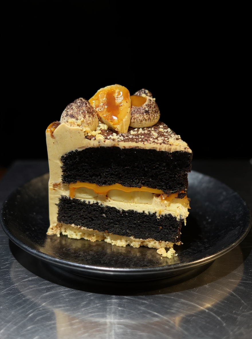Banoffee Chocolate Cake - Image 3