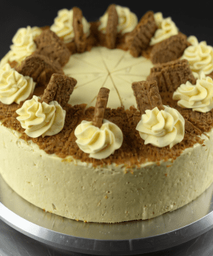 Biscoff Specaloos Cake - Image 3